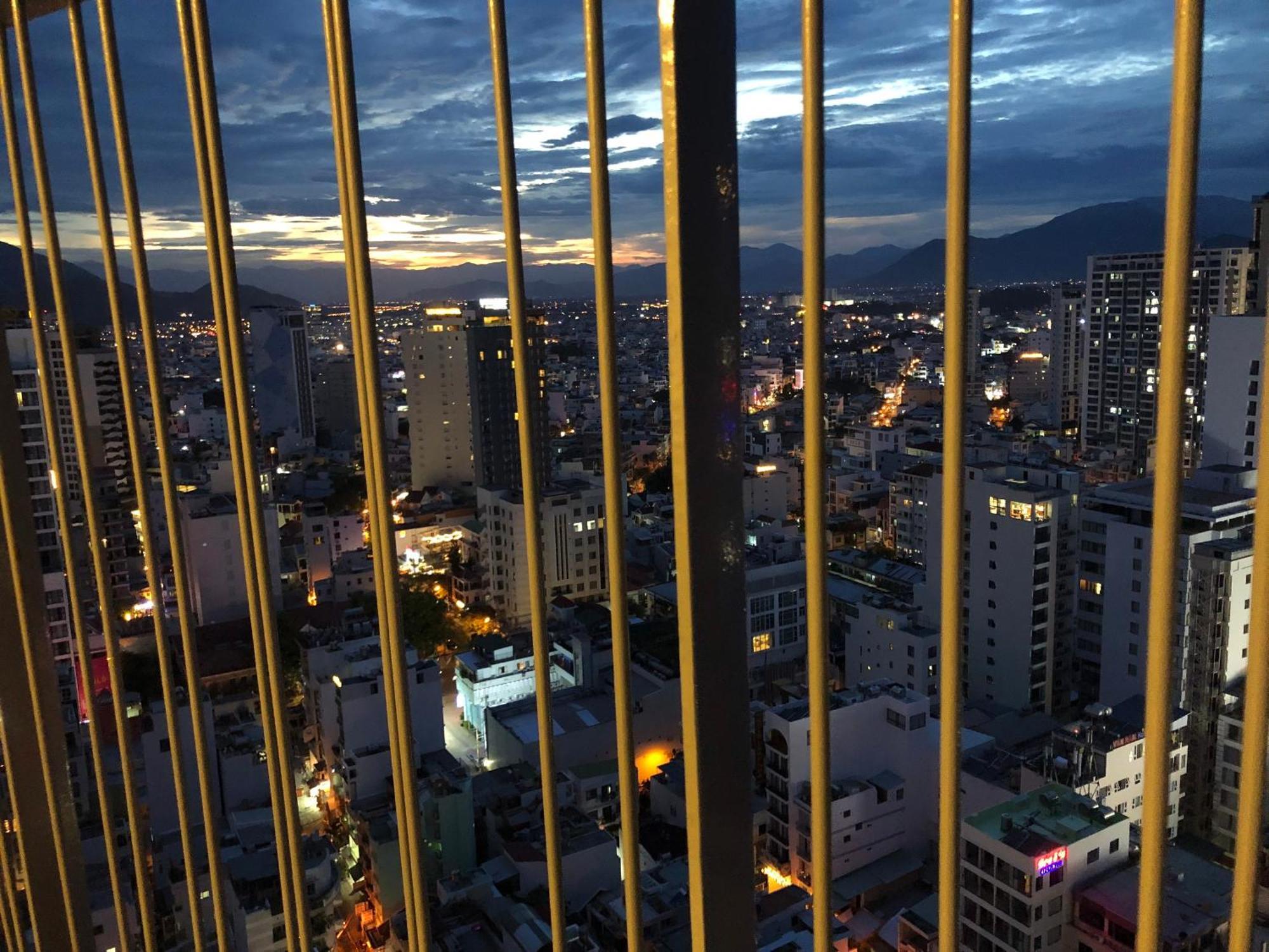 Panorama Apartment Sunset Nha Trang City Exteriör bild